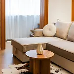 Urban Chic Terrace & View By Pikhost