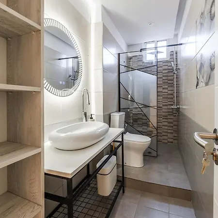 Apartmán Urban Chic Terrace & View By Pikhost Tirana