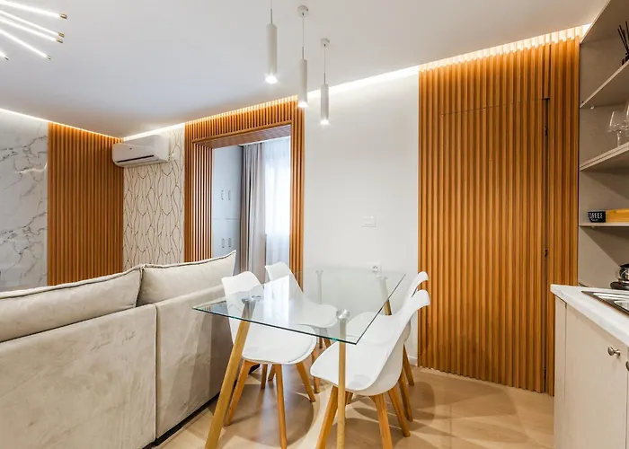 Urban Chic Terrace & View By Pikhost