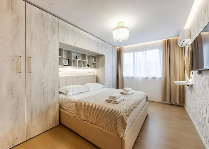 Urban Chic Terrace & View By Pikhost *