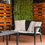 Urban Chic Terrace & View By Pikhost